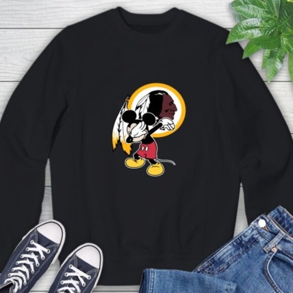 Washington Redskins NFL Football Dabbing Mickey Disney Sports Sweatshirt 91 - Picture 1 of 5